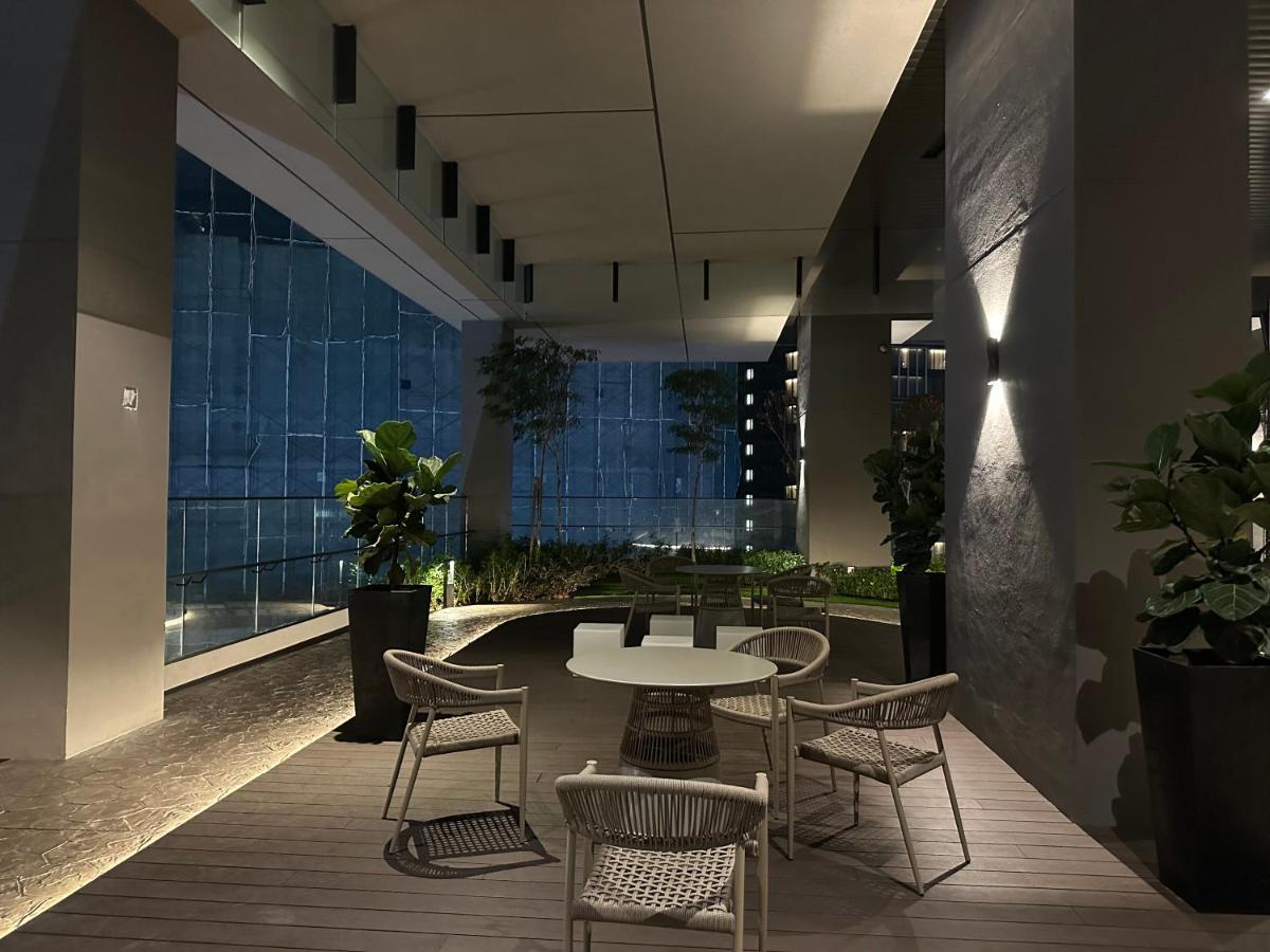 The Axon Suites Bukit Bintang Klcc By Skyscraper Куала-Лумпур Экстерьер фото