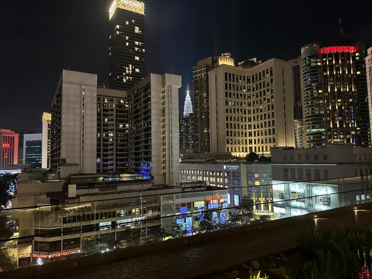 The Axon Suites Bukit Bintang Klcc By Skyscraper Куала-Лумпур Экстерьер фото