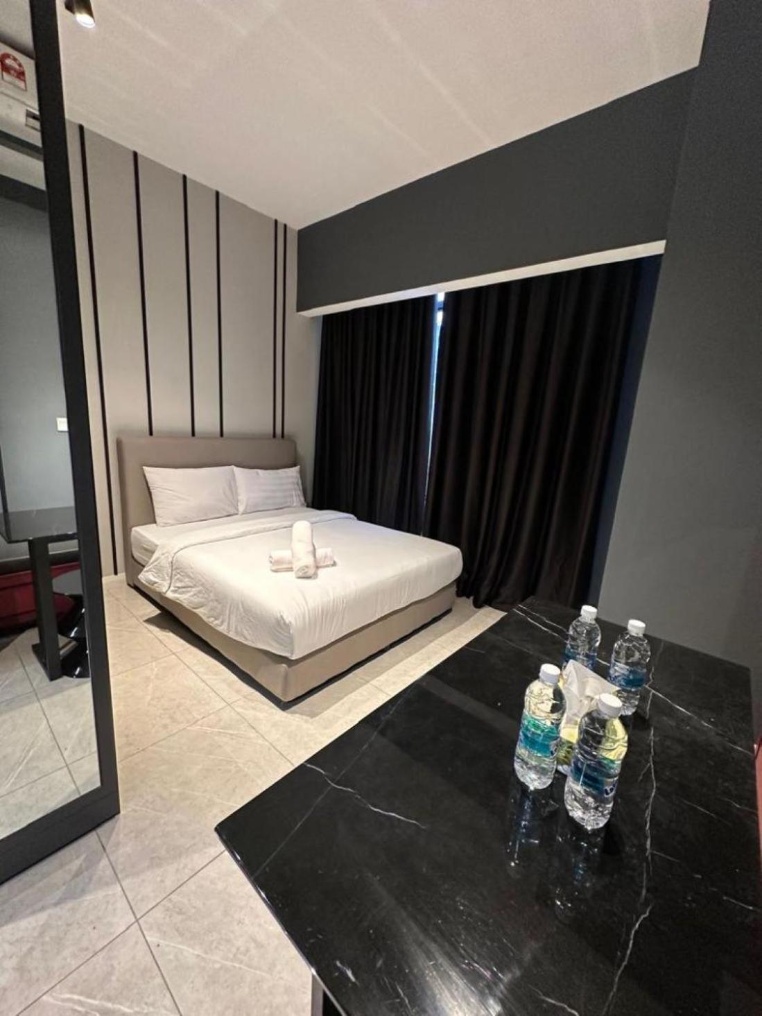 The Axon Suites Bukit Bintang Klcc By Skyscraper Куала-Лумпур Экстерьер фото